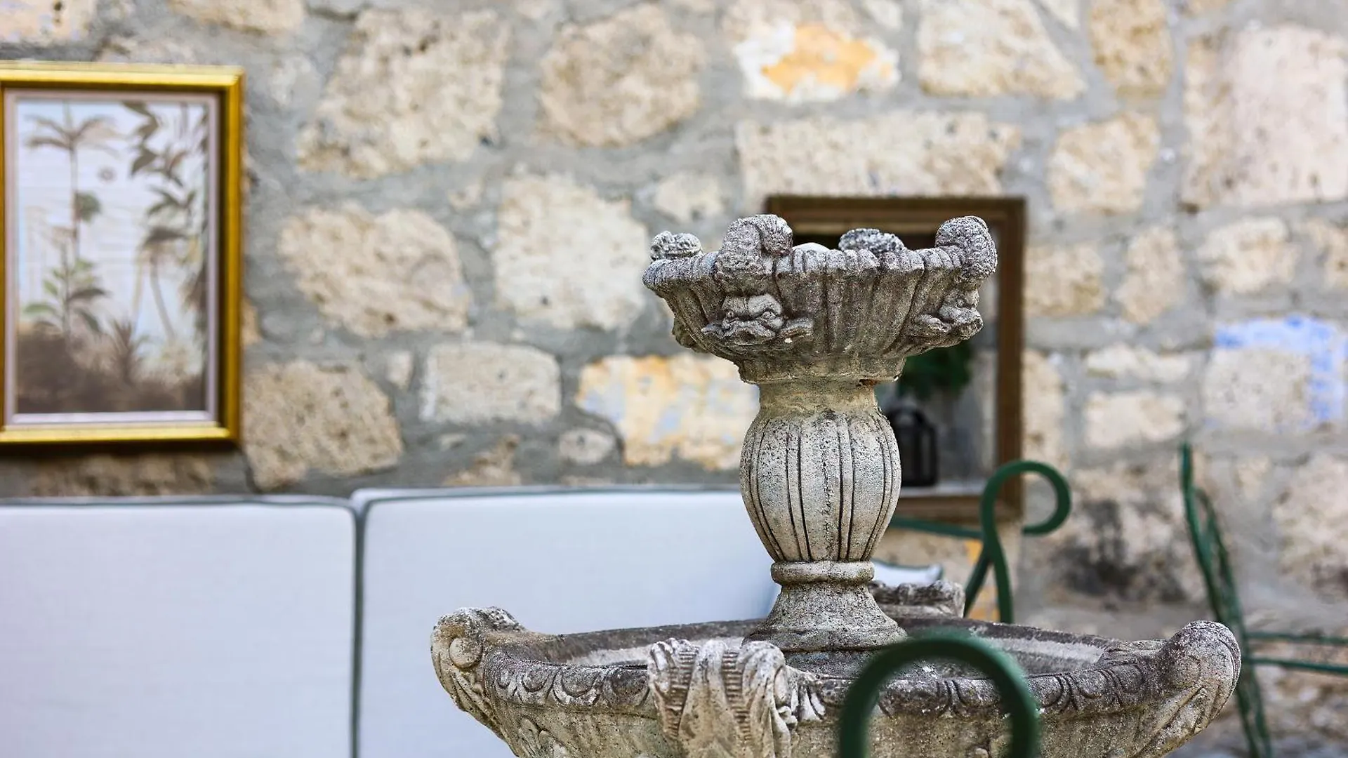 Voger Alacati Pino Hotel