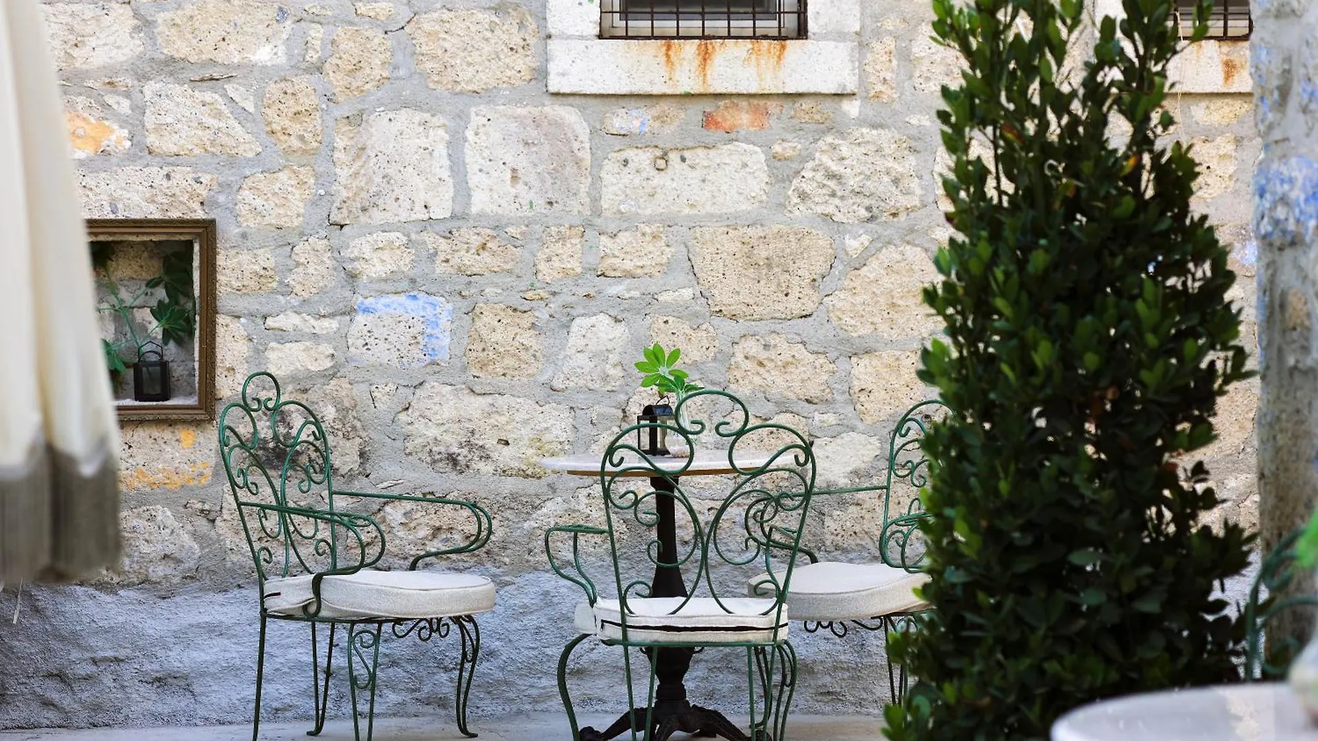 Voger Alacati Pino Hotel