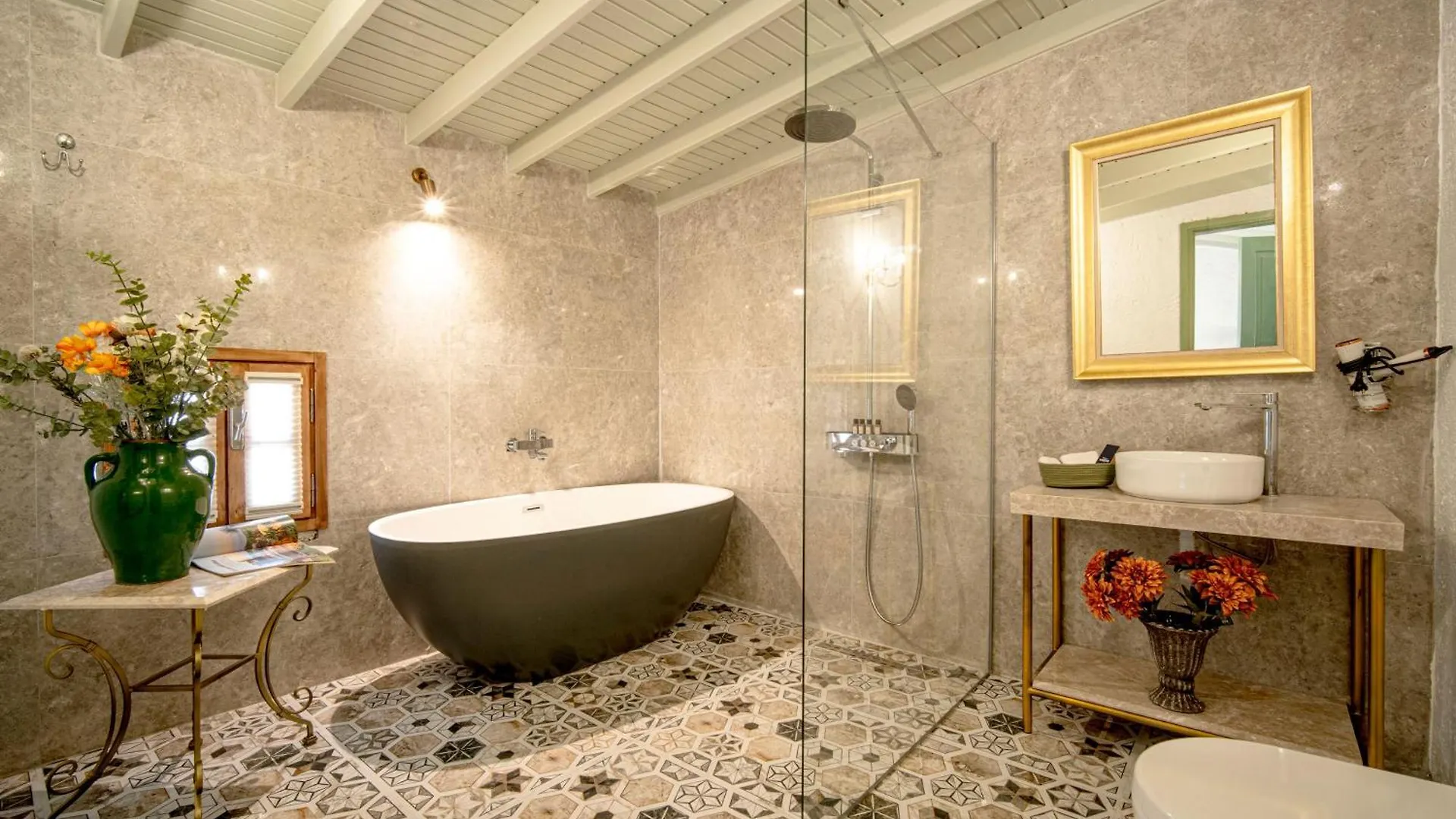 Voger Alacati Pino Hotel