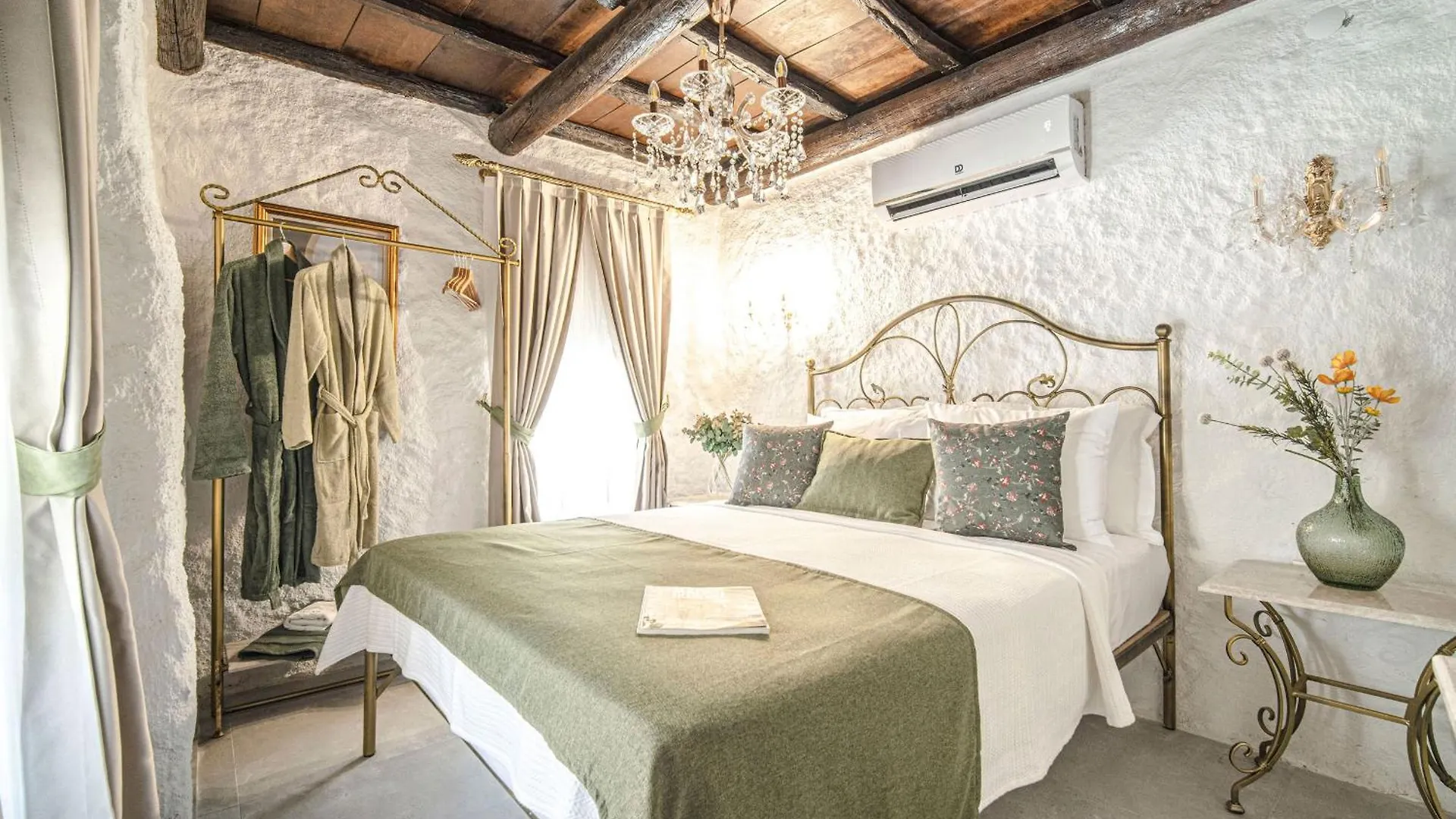 Voger Alacati Pino Hotel